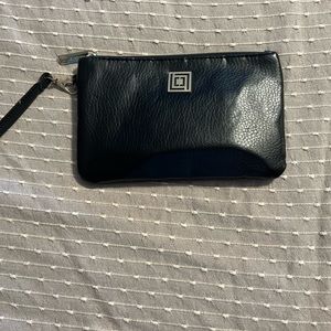 Black wristlet